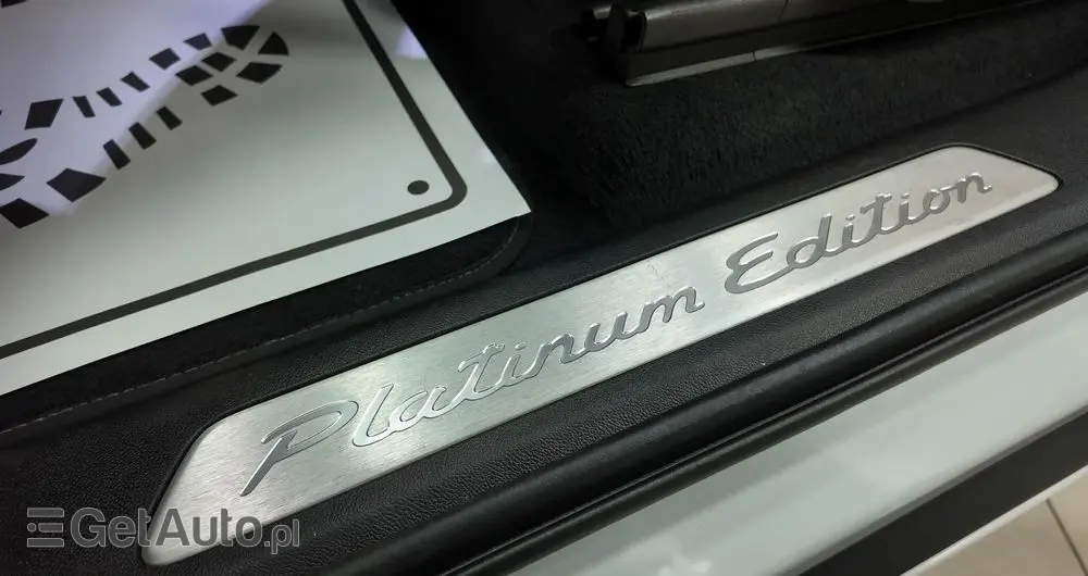 PORSCHE Cayenne Coupe E-Hybrid Platinum Edition