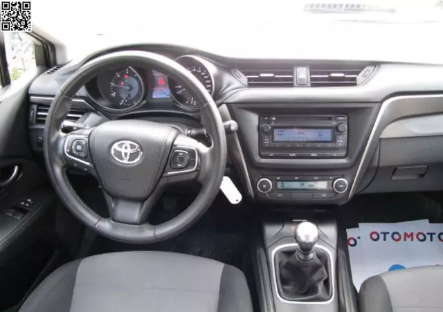 TOYOTA Avensis 1.6 D-4D Active