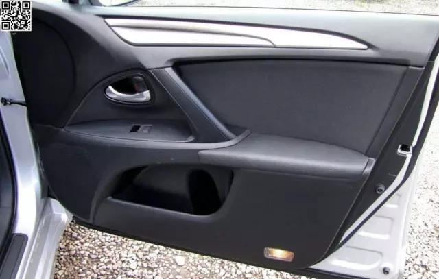 TOYOTA Avensis 1.6 D-4D Active