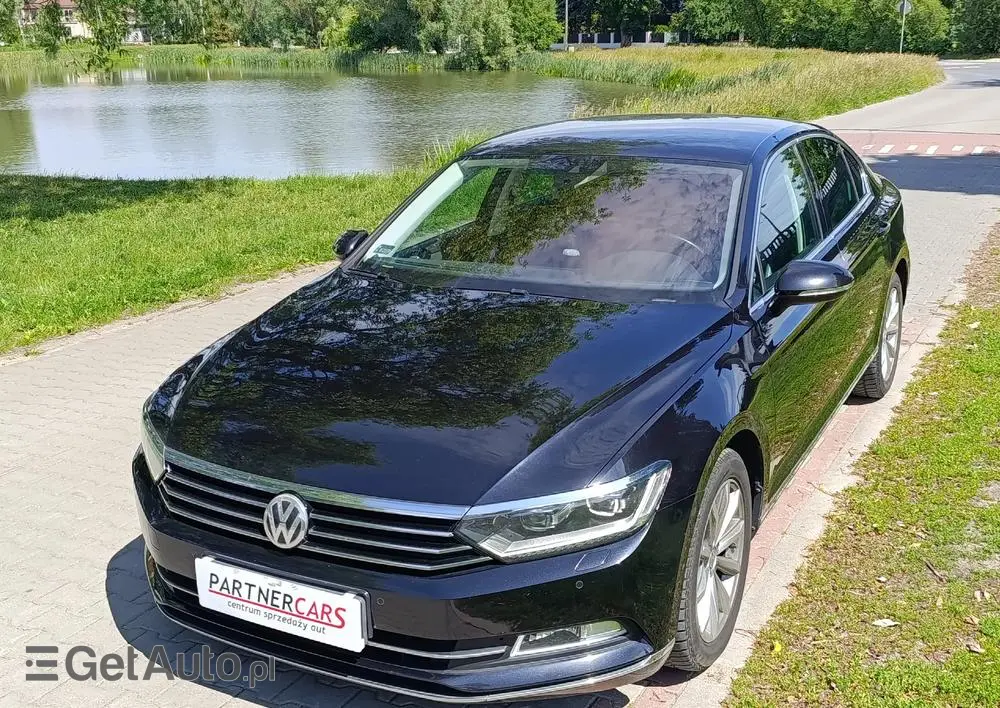 VOLKSWAGEN Passat 2.0 TDI (BlueMotion Technology) DSG Highline