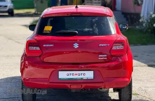 SUZUKI Swift 