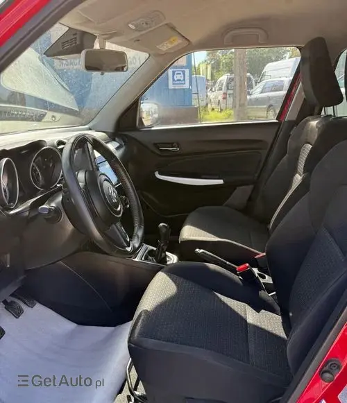 SUZUKI Swift 