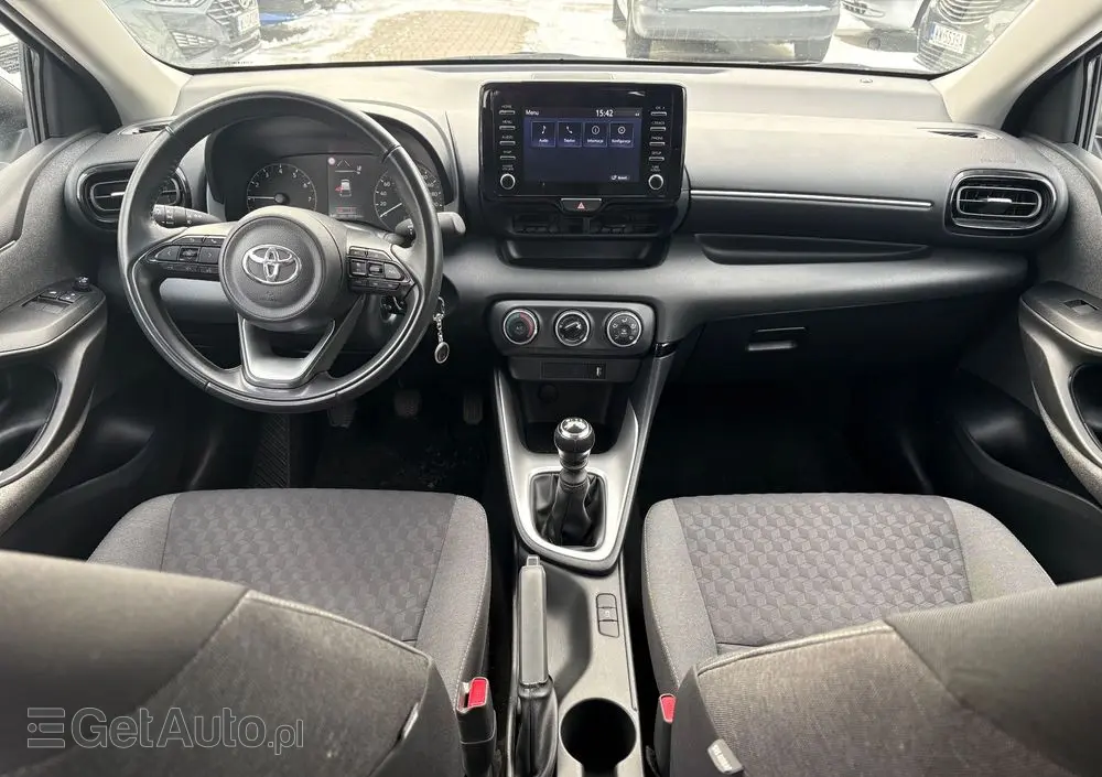 TOYOTA Yaris 1.5 Comfort
