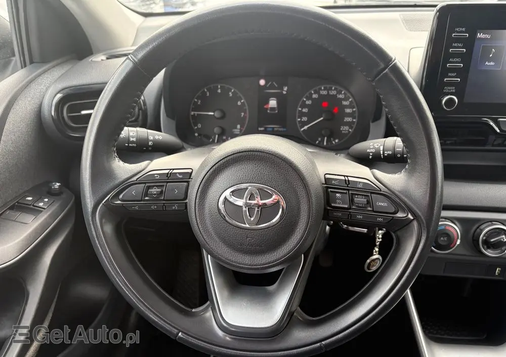 TOYOTA Yaris 1.5 Comfort