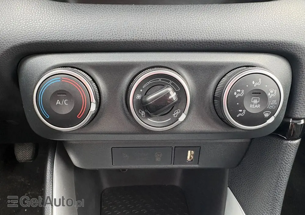 TOYOTA Yaris 1.5 Comfort