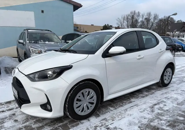 TOYOTA Yaris 1.5 Comfort