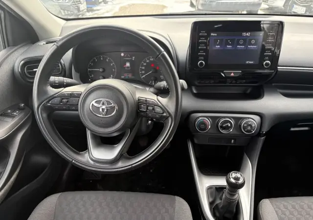 TOYOTA Yaris 1.5 Comfort