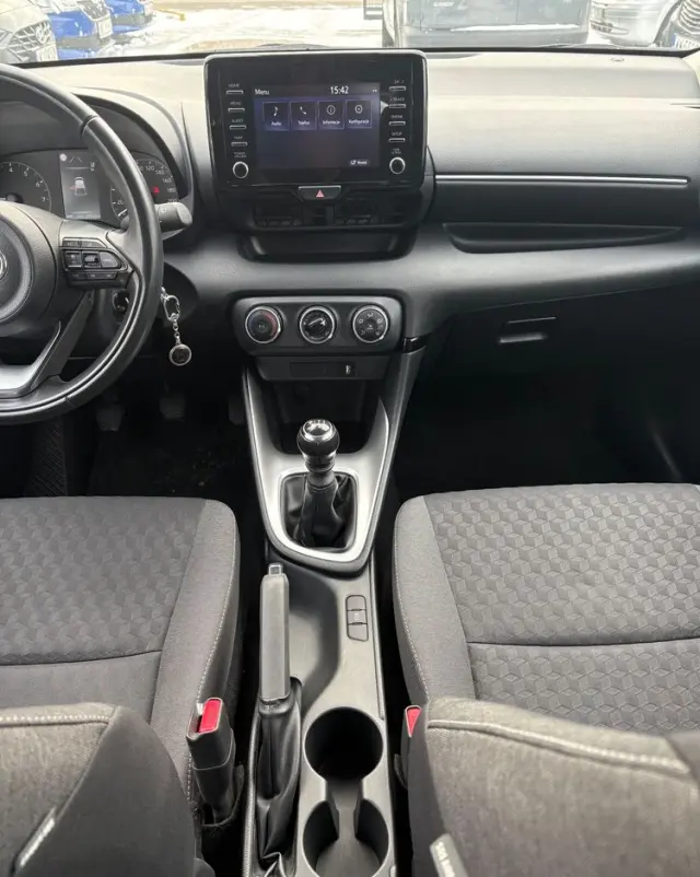 TOYOTA Yaris 1.5 Comfort