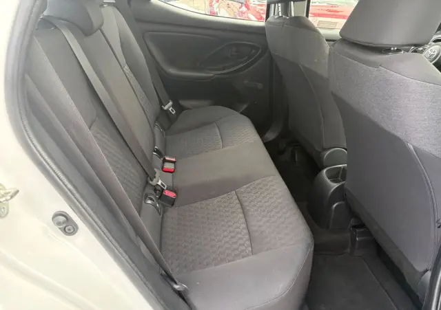 TOYOTA Yaris 1.5 Comfort