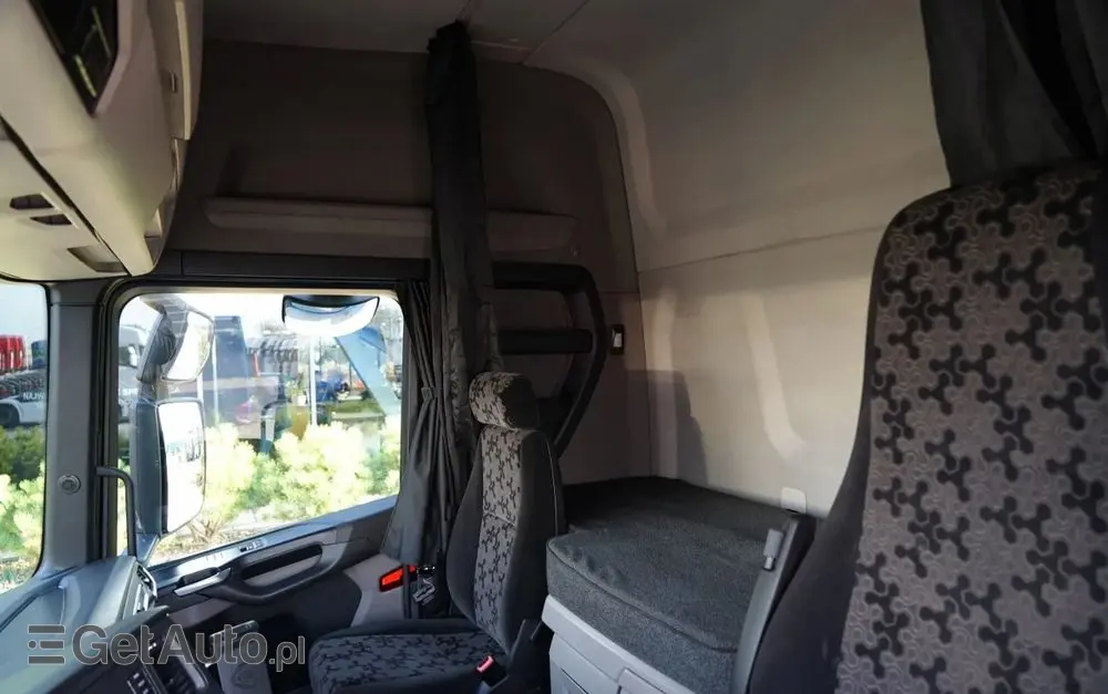 SCANIA R 450 / PEŁNY ADR /  RETARDER / KLIMATYZACJA POSTOJOWA / ALUFELGI 