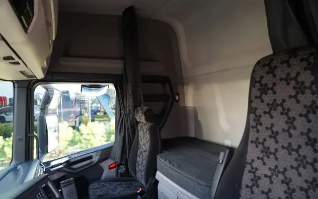 SCANIA R 450 / PEŁNY ADR /  RETARDER / KLIMATYZACJA POSTOJOWA / ALUFELGI 