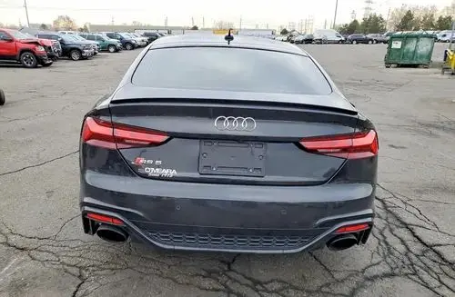 AUDI Rs5 