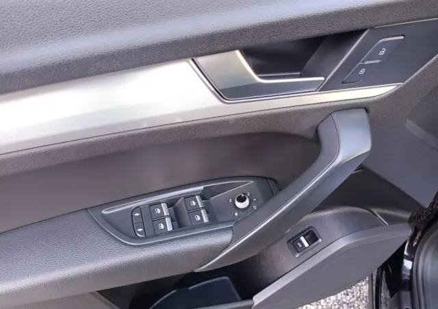 AUDI Q5 2.0 TDI Quattro Sport S tronic