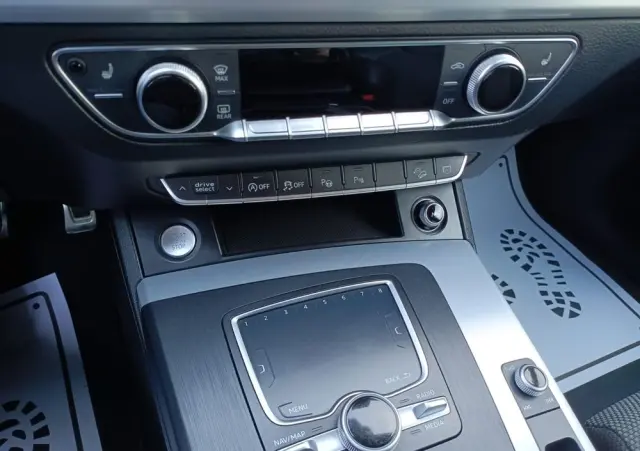 AUDI Q5 2.0 TDI Quattro Sport S tronic