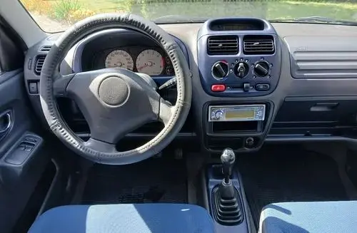 SUZUKI Ignis 