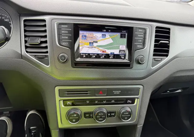 VOLKSWAGEN Golf Sportsvan 1.6 TDI BlueMotion Technology Lounge