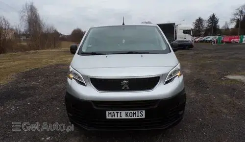 PEUGEOT Traveller 