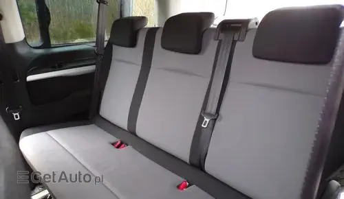 PEUGEOT Traveller 