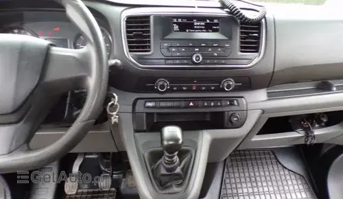 PEUGEOT Traveller 
