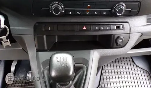 PEUGEOT Traveller 