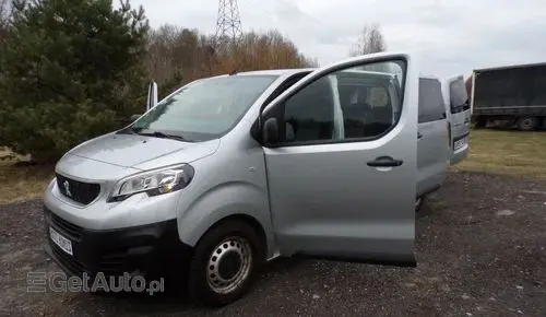 PEUGEOT Traveller 