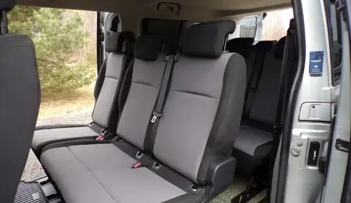 PEUGEOT Traveller 