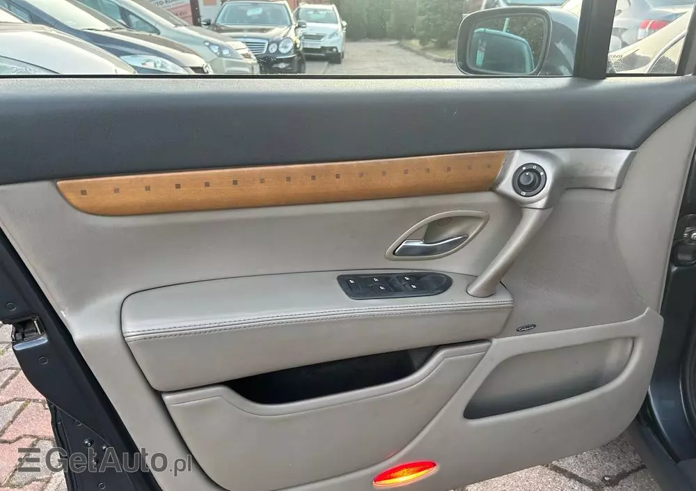 RENAULT Vel Satis 3.0 dCi Initiale