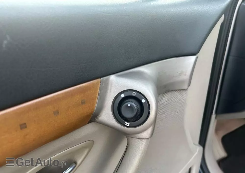 RENAULT Vel Satis 3.0 dCi Initiale