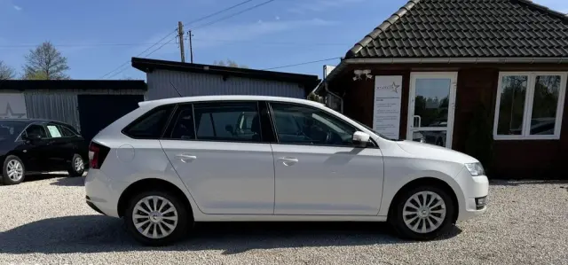 SKODA RAPID 1.4 TDI DPF Style