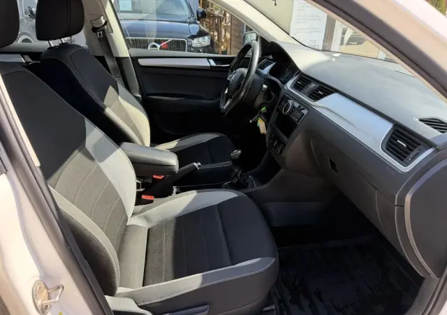 SKODA RAPID 1.4 TDI DPF Style