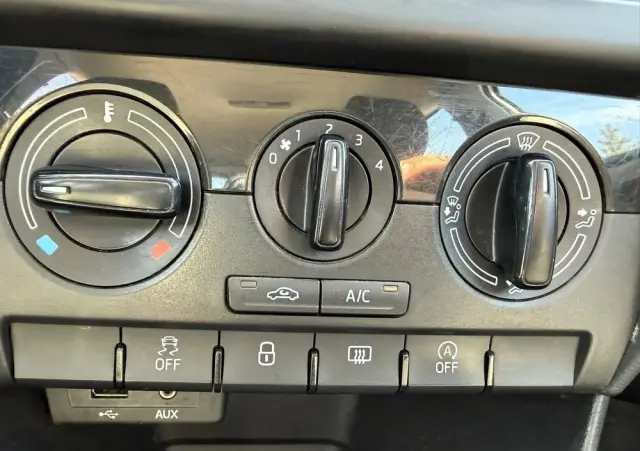 SKODA RAPID 1.4 TDI DPF Style