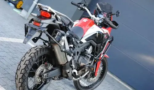 HONDA CRF 1000L Africa Twin HRC DCT 