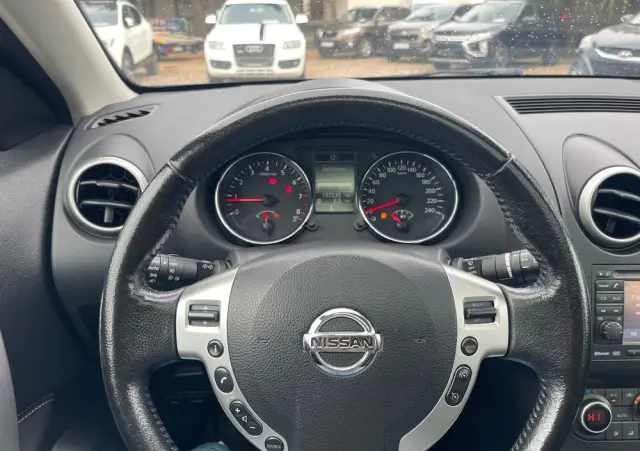 NISSAN Qashqai 2.0 Tekna