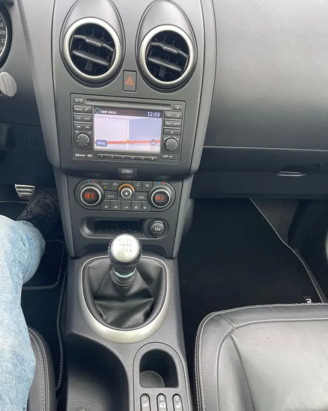 NISSAN Qashqai 2.0 Tekna