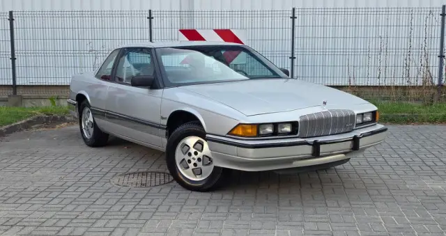 BUICK Regal 