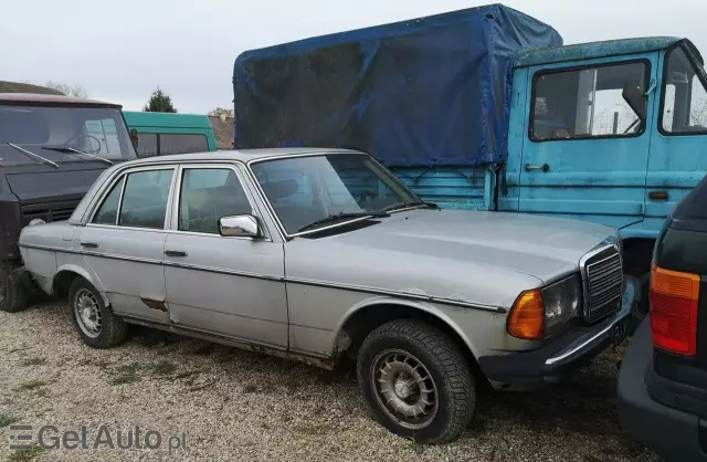 MERCEDES-BENZ W 123 
