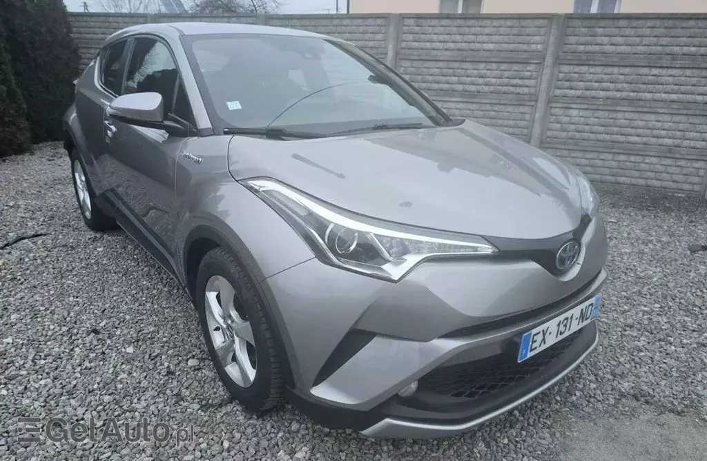 TOYOTA C-HR 