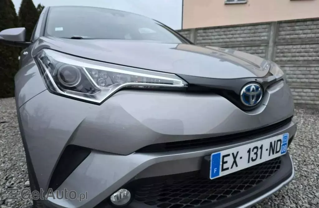 TOYOTA C-HR 