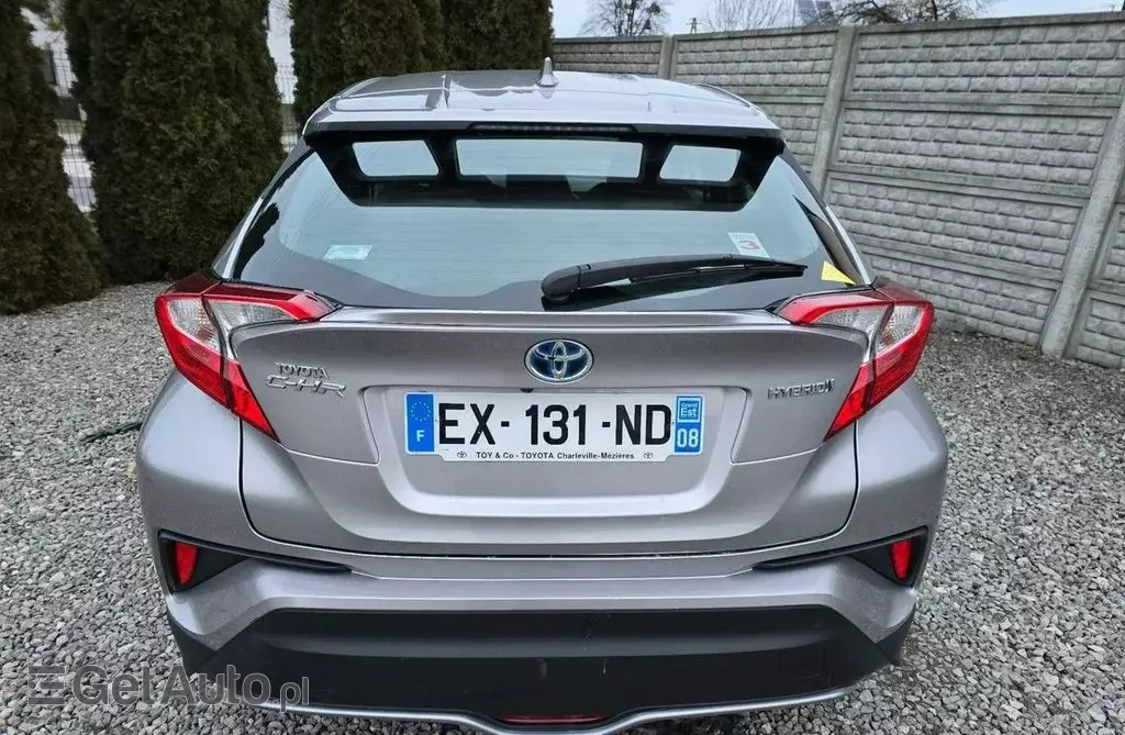 TOYOTA C-HR 