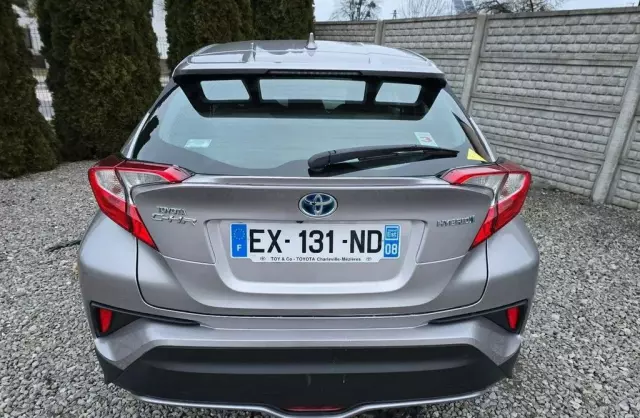 TOYOTA C-HR 