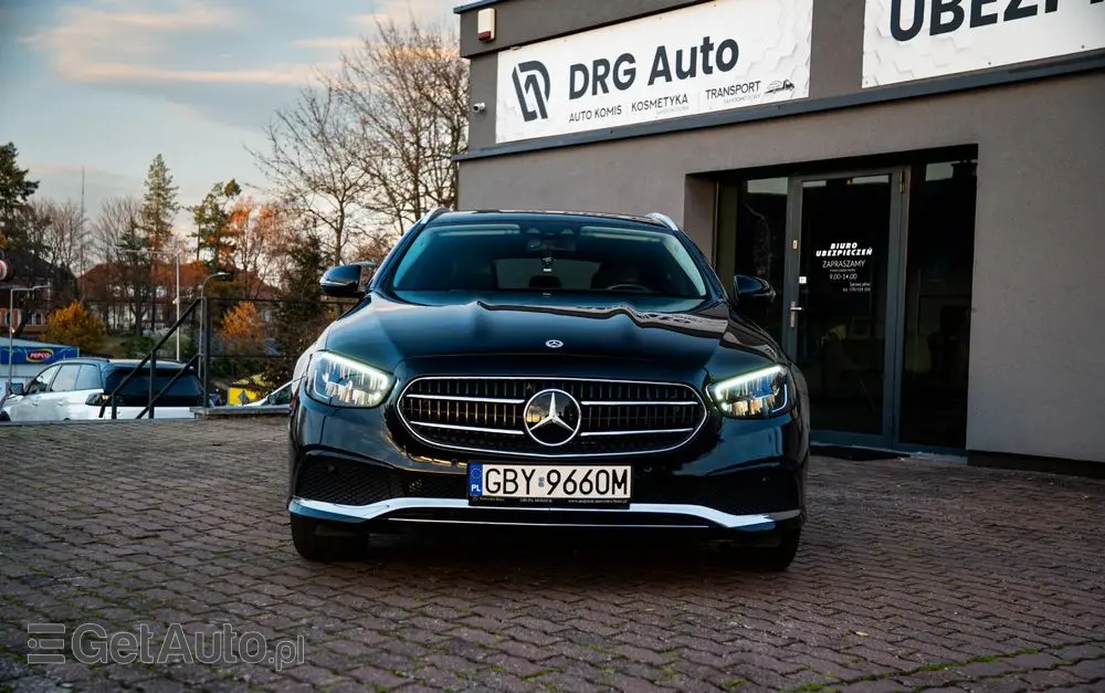 MERCEDES-BENZ Klasa E 300 AMG/Avantgarde