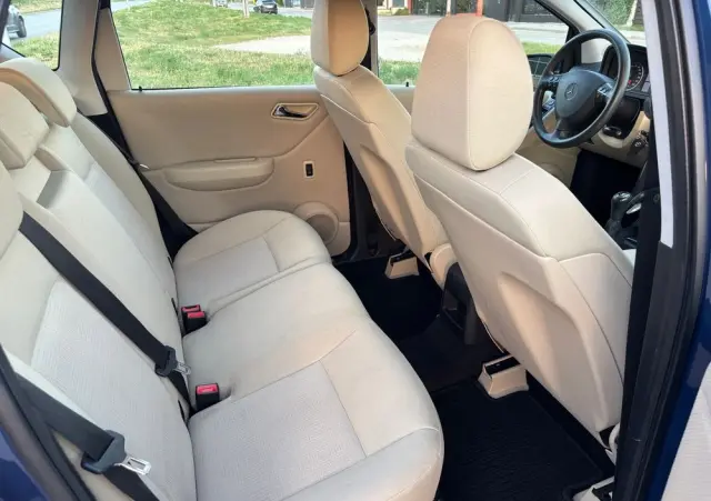 MERCEDES-BENZ Klasa A 160 BlueEFFICIENCY Elegance Special Edition