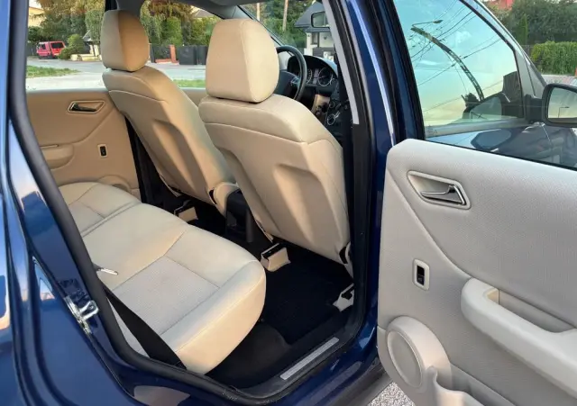 MERCEDES-BENZ Klasa A 160 BlueEFFICIENCY Elegance Special Edition