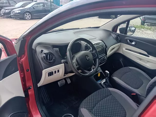 RENAULT Captur 