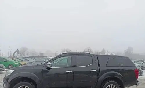 NISSAN Navara 