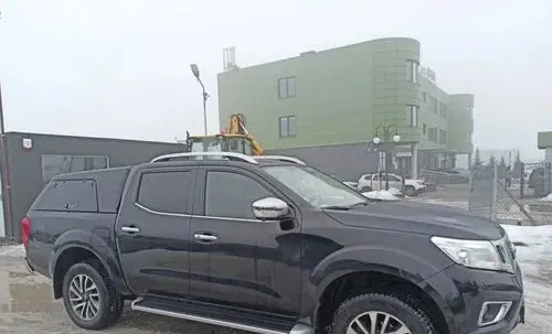 NISSAN Navara 