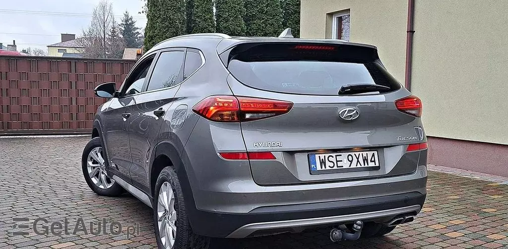 HYUNDAI Tucson 