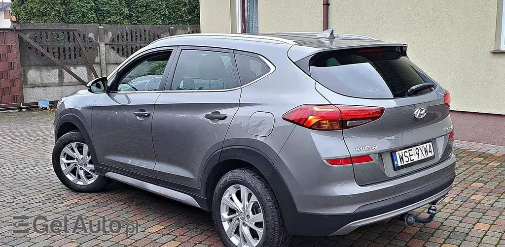 HYUNDAI Tucson 