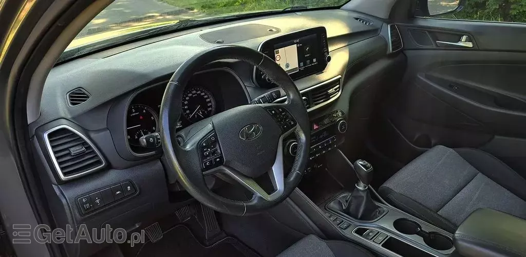 HYUNDAI Tucson 
