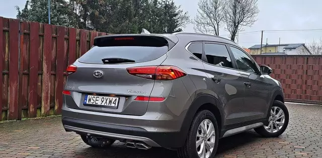 HYUNDAI Tucson 